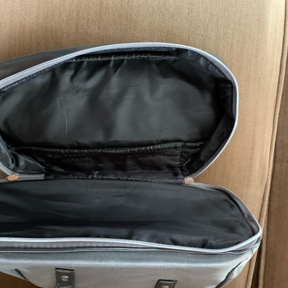 Lancôme Silver Purse and Cosmetics Bag - Picture 2 of 5